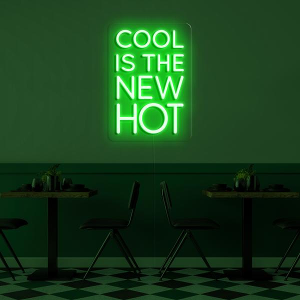 LED неонски 3D знак на ѕидот - Cool е новата топла 75 см