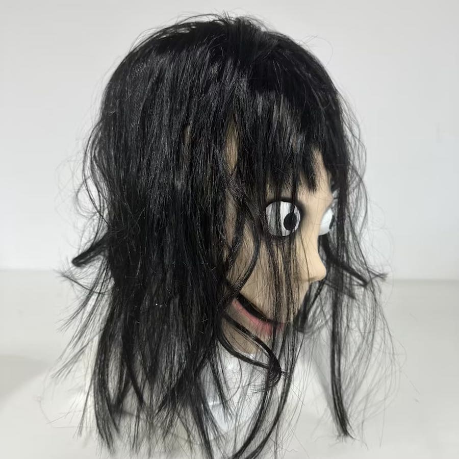 Страшна маска за лице девојка (кукла) Момо