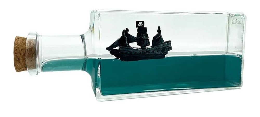 црн бисер во шише - пиратски брод